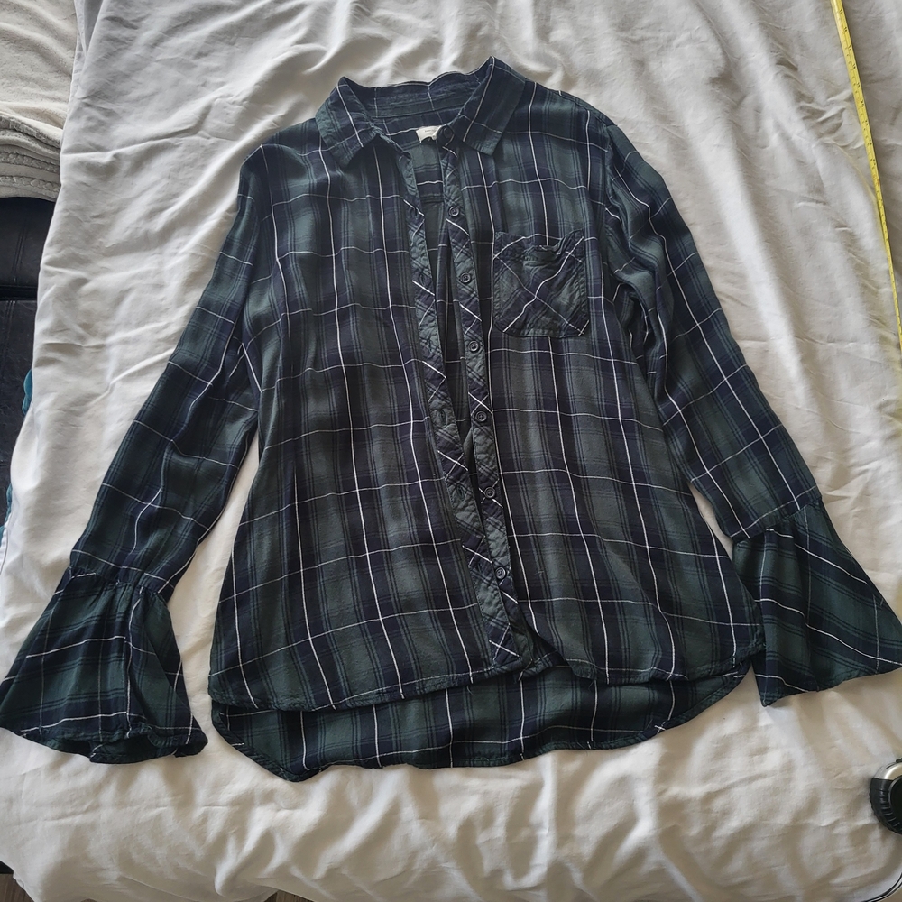 beachlunchlounge Plaid Blouse in Black and Green